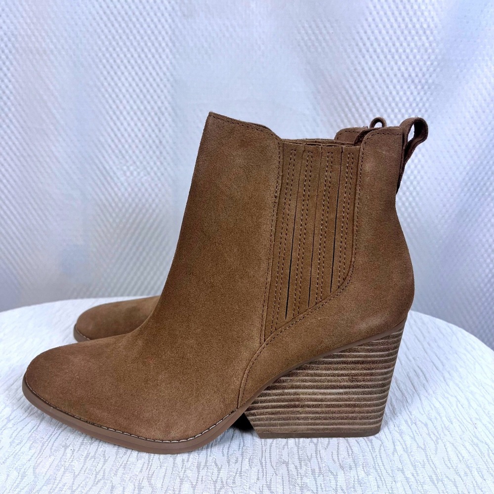 NIB: TOMS Noa Suede Wedge Booties Brown Tan Chelsea Ankle Boots Size 9 - Picture 5 of 10